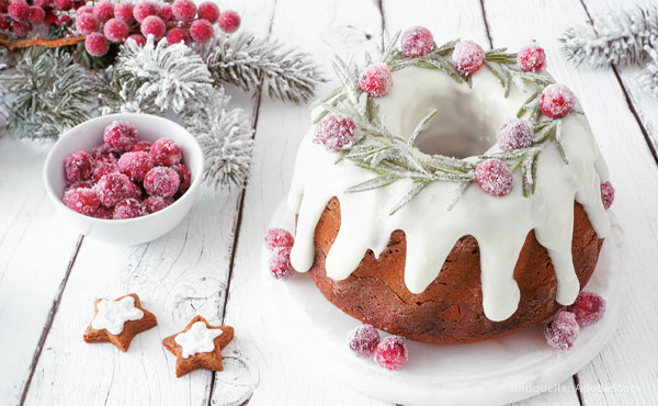 Mandel-Marzipan Gugelhupf mit Cranberries