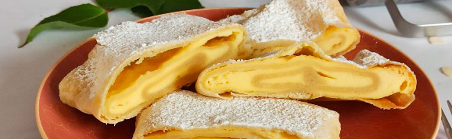 Schneller Topfenstrudel aus wenigen Zutaten mit myAROMA Vanille