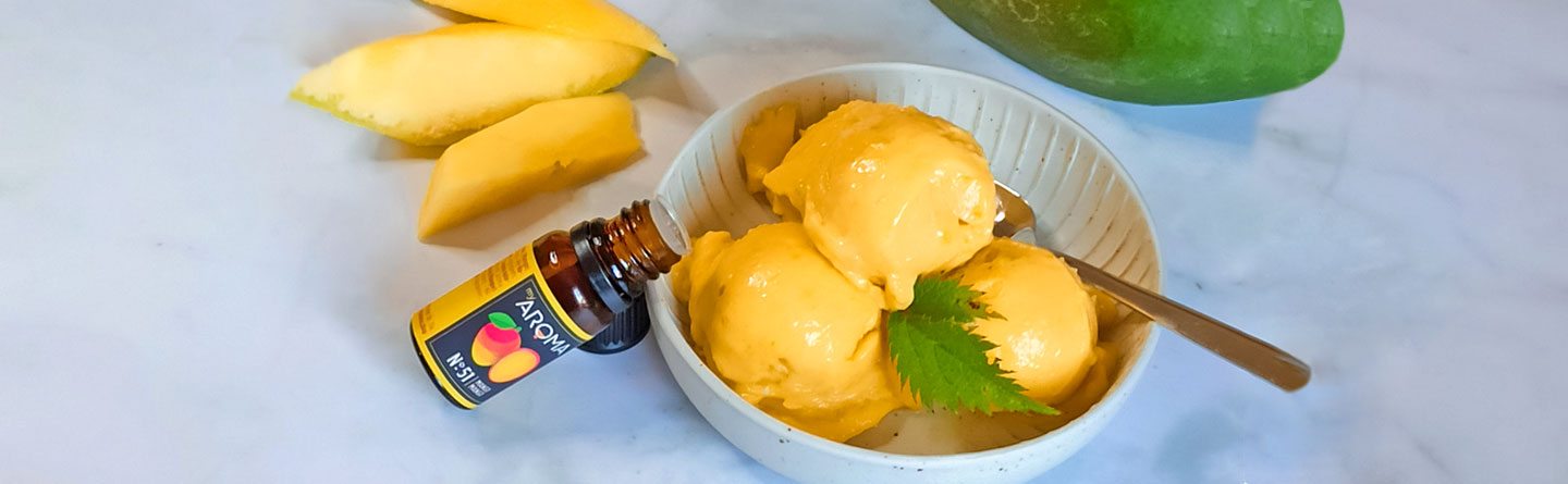 Fruchtiges Mangoeis in wenigen Minuten zubereitet